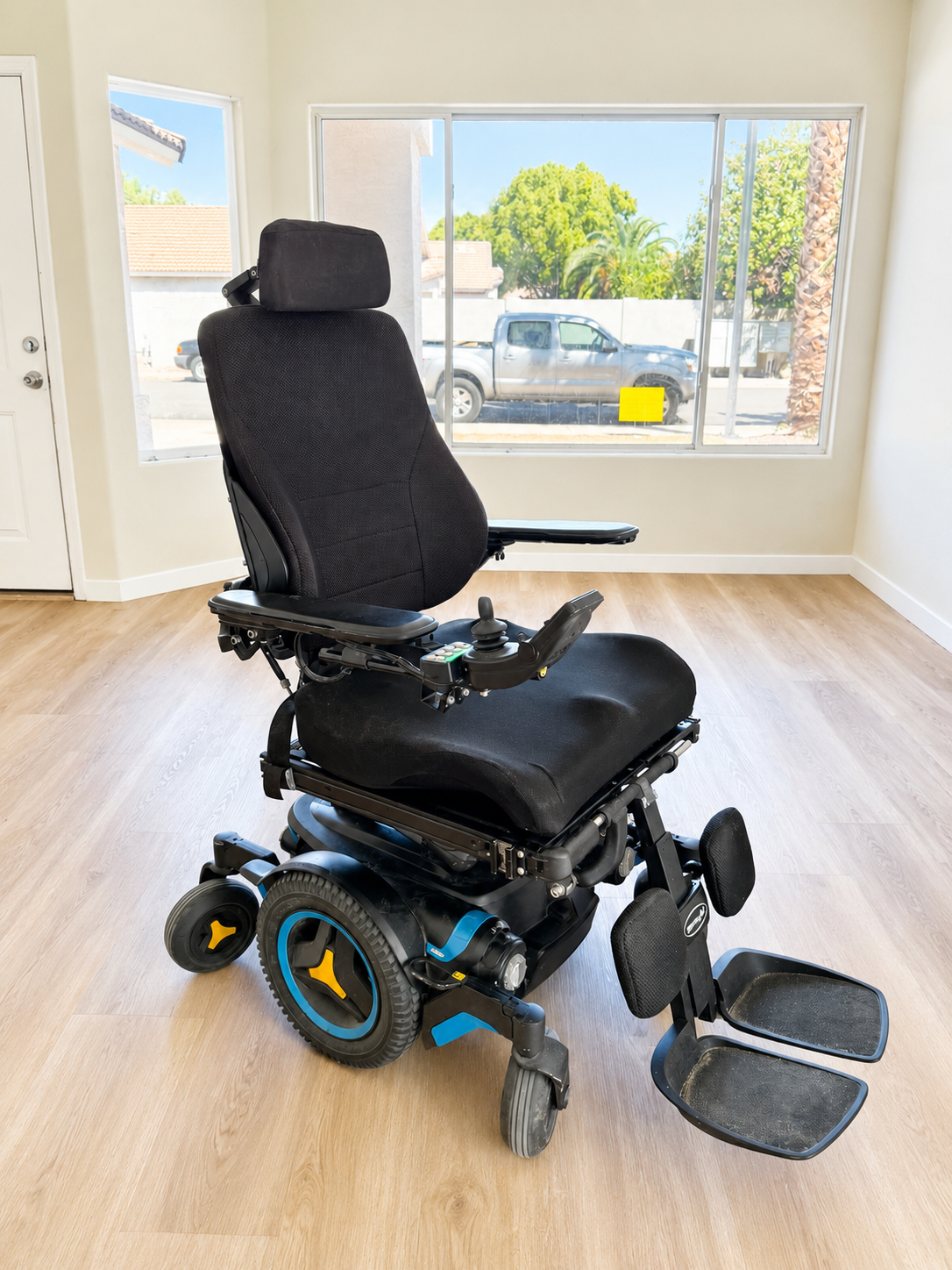 Electric Power Wheelchair - Permobil M3 Corpus