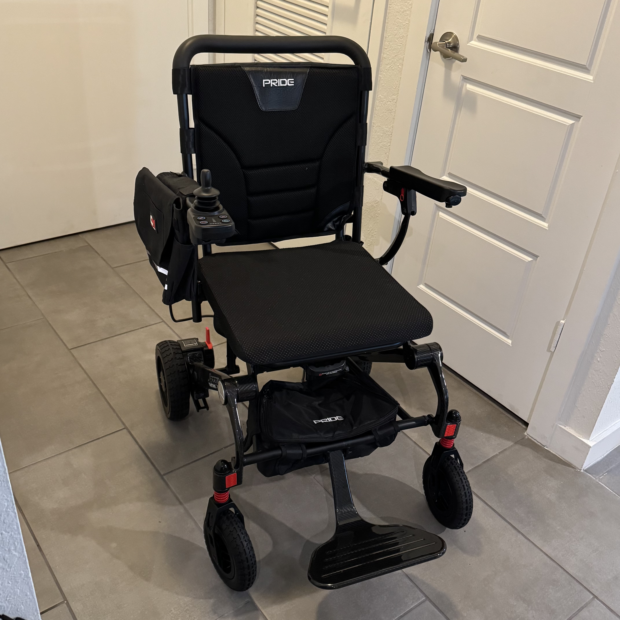 Jazzy Light Weight Power Chair Folds for easy Transport